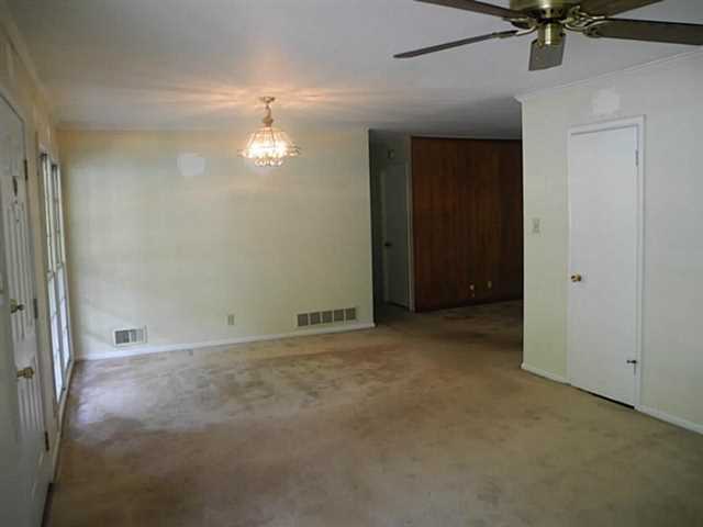 4016 Longview Dr, Atlanta, GA 30341 photo 4