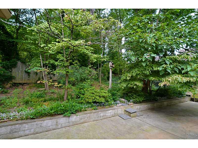 1947 Plantation Ln, Atlanta, GA 30341 photo 19
