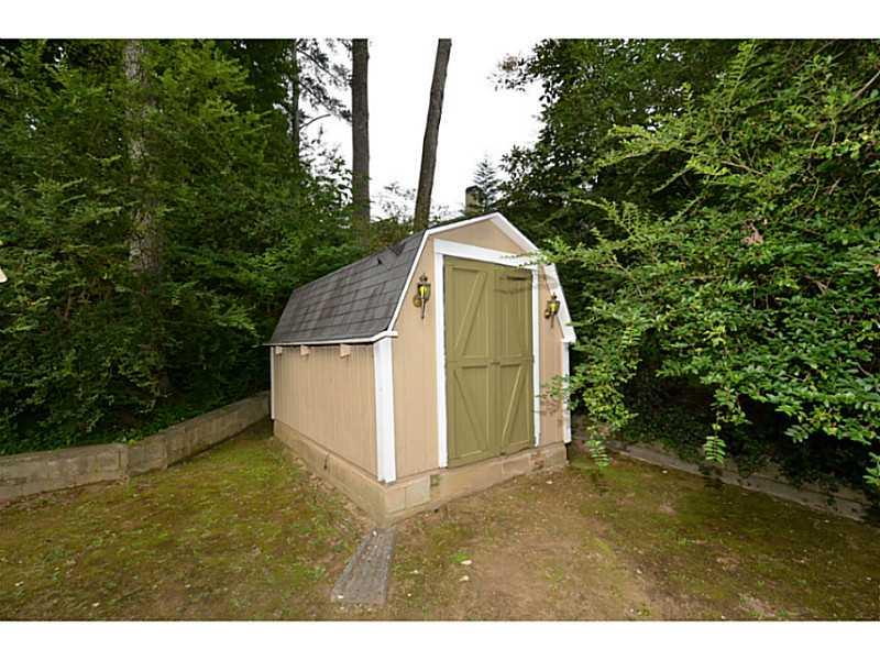 1947 Plantation Ln, Atlanta, GA 30341 photo 20