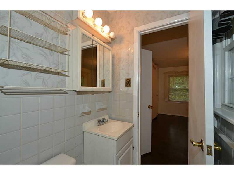 1947 Plantation Ln, Atlanta, GA 30341 photo 13