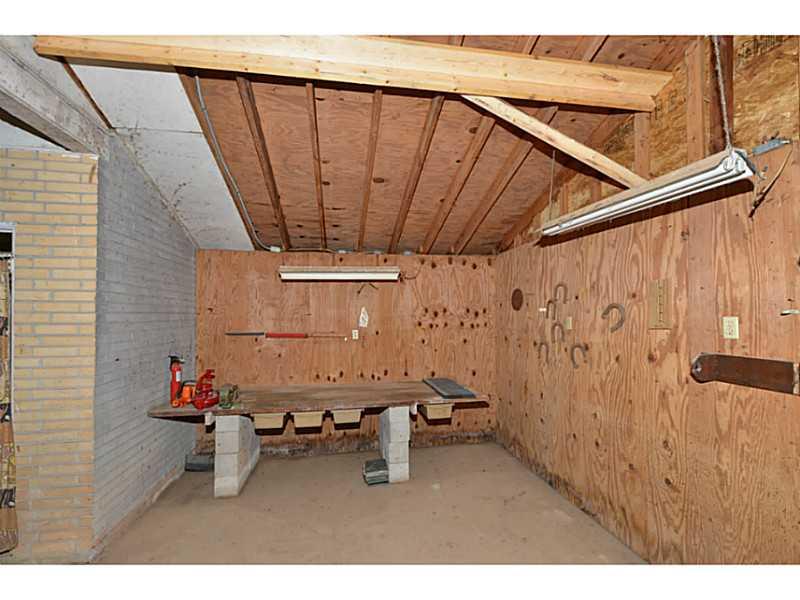 1947 Plantation Ln, Atlanta, GA 30341 photo 18