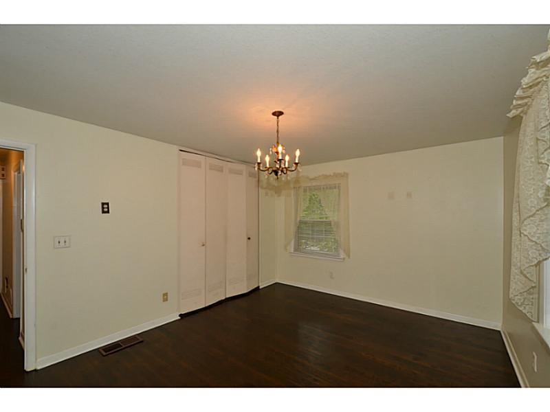 1947 Plantation Ln, Atlanta, GA 30341 photo 11