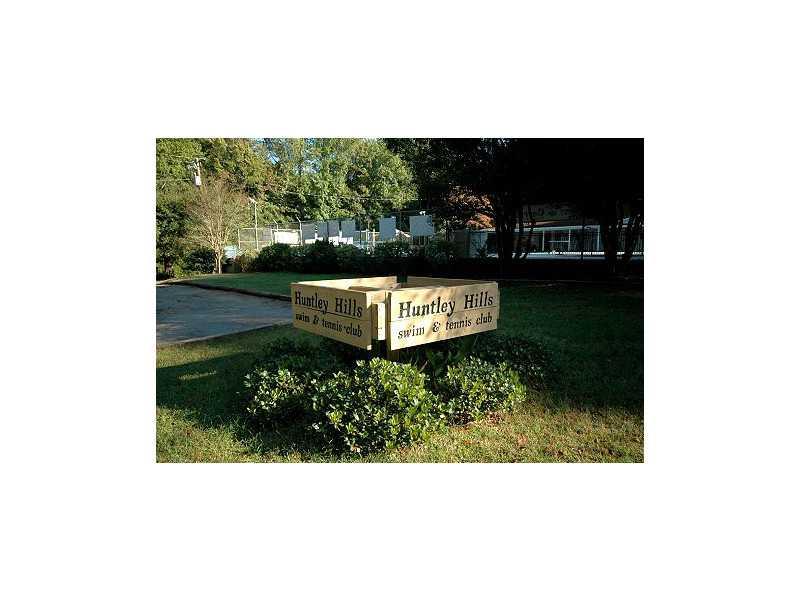 1947 Plantation Ln, Atlanta, GA 30341 photo 21