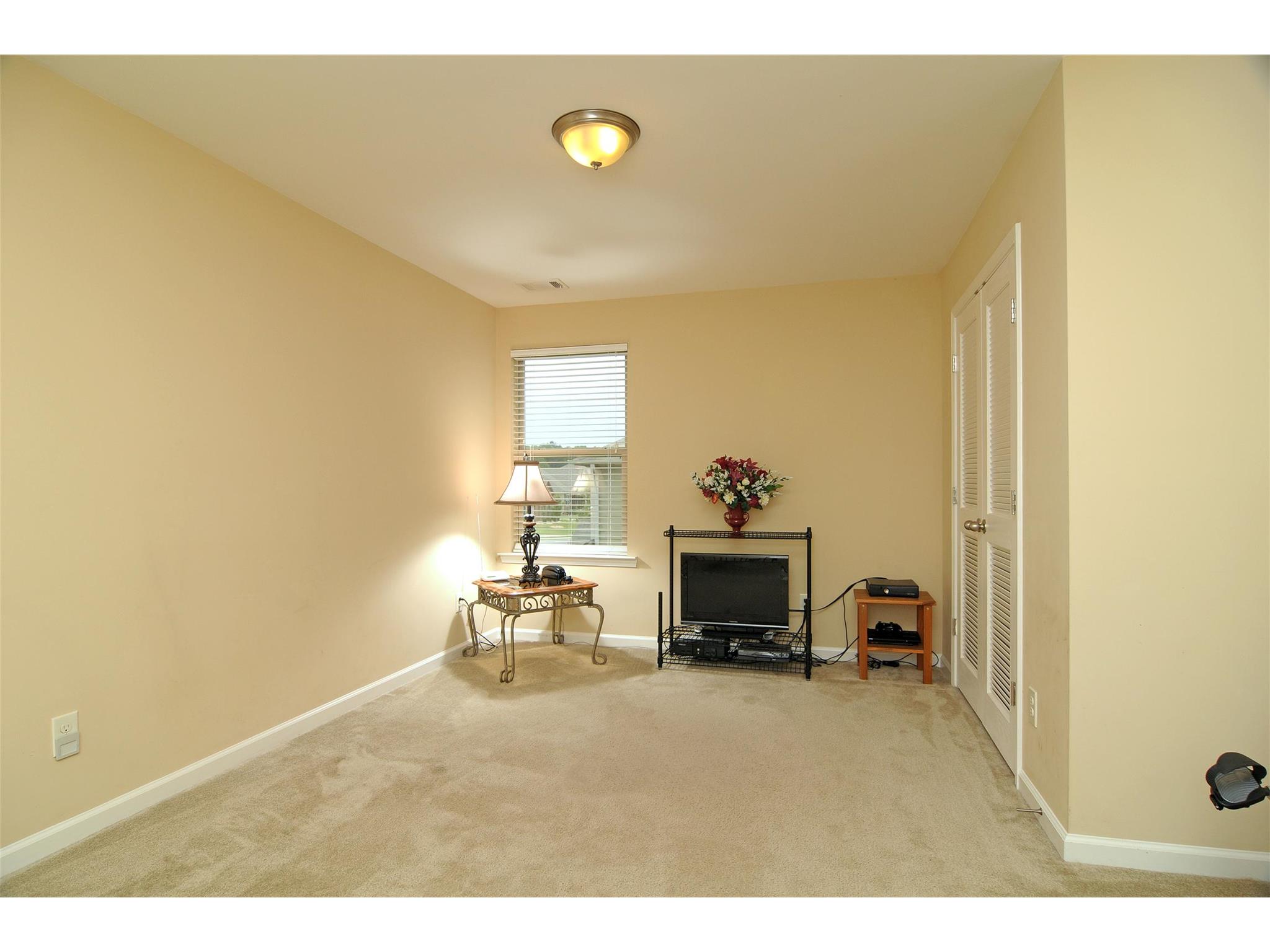 606 E Hampton Pl, Canton, GA 30115 photo 12