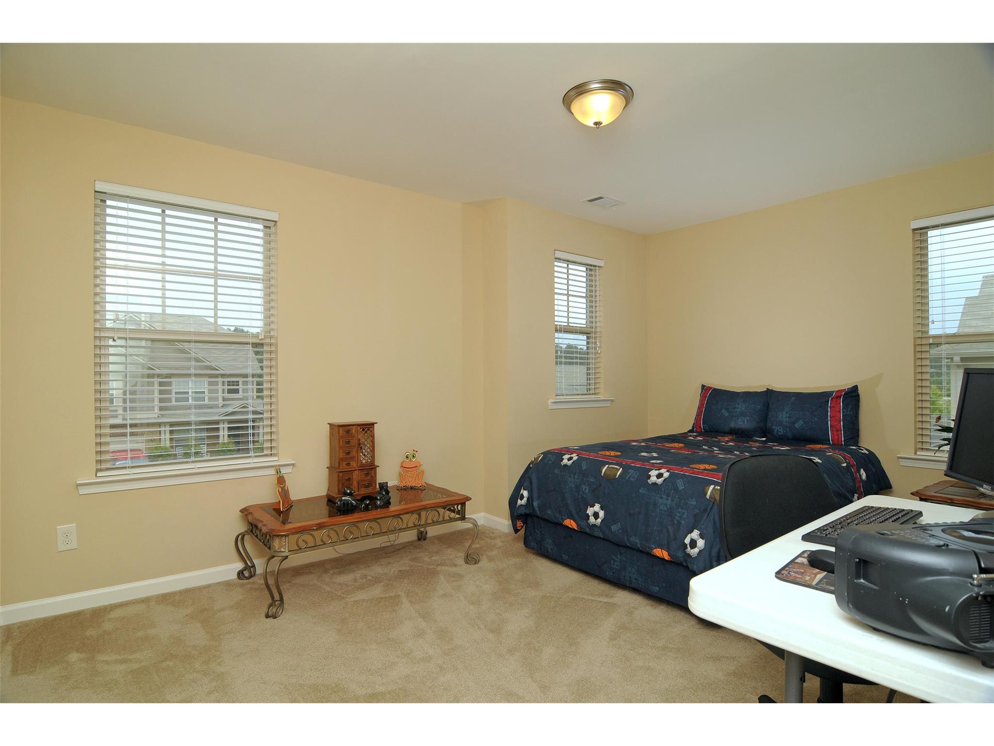 606 E Hampton Pl, Canton, GA 30115 photo 9