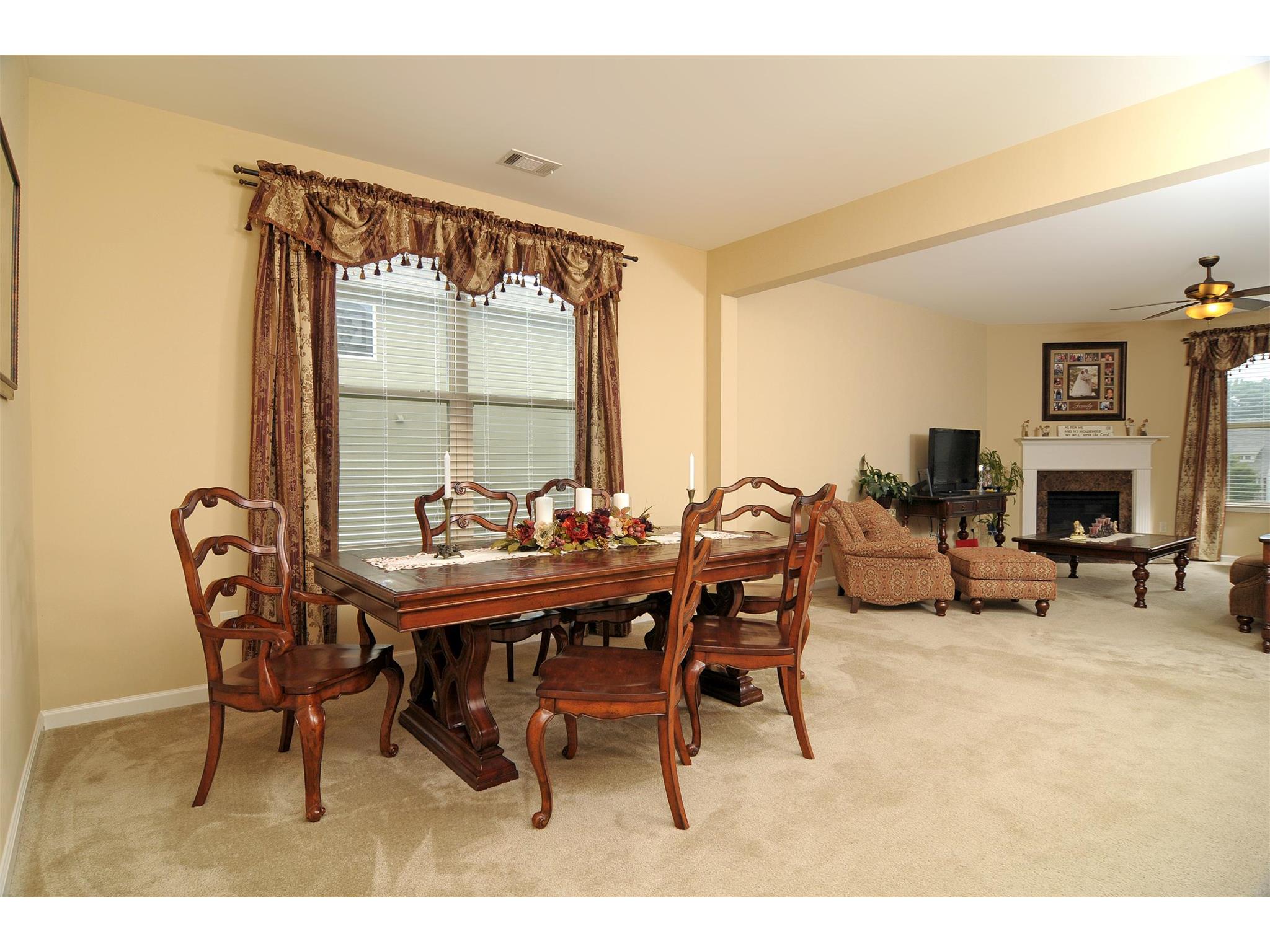 606 E Hampton Pl, Canton, GA 30115 photo 5