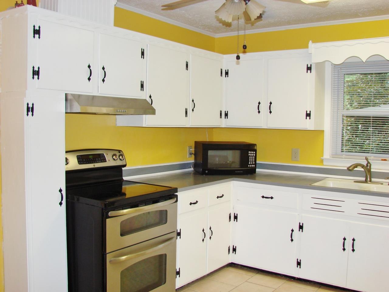 280 Poplar St, Toccoa, GA 30577 photo 11