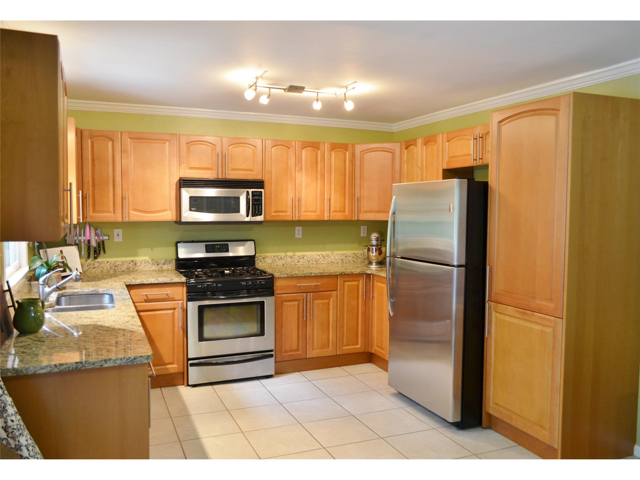 4051 E Johnson Cir, Chamblee, GA 30341 photo 9
