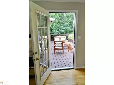 4051 E Johnson Cir, Chamblee, GA 30341 photo 13