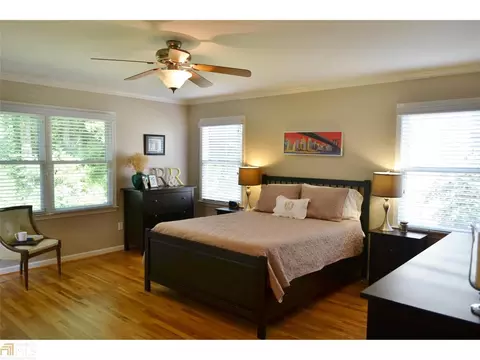 4051 E Johnson Cir, Chamblee, GA 30341 photo 10