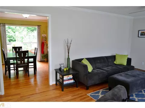 4051 E Johnson Cir, Chamblee, GA 30341 photo 3