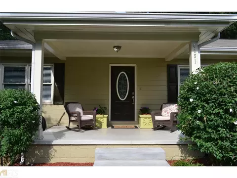 4051 E Johnson Cir, Chamblee, GA 30341 photo 2
