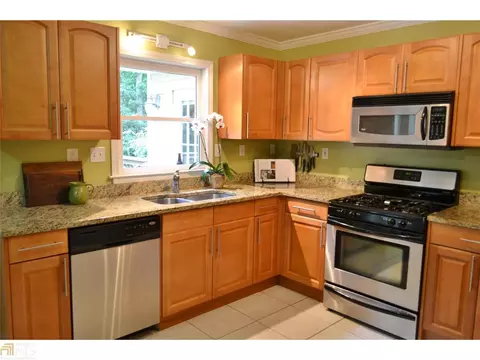 4051 E Johnson Cir, Chamblee, GA 30341 photo 7