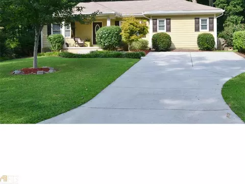 4051 E Johnson Cir, Chamblee, GA 30341 photo 23