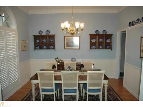 100 Foxdale Dr, Lagrange, GA 30240 photo 2