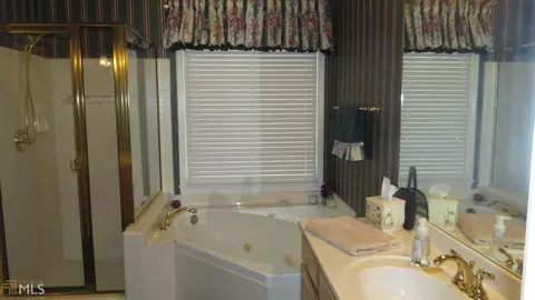 8251 Turnberry Ct, Covington, GA 30014 photo 16