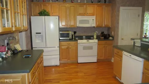 8251 Turnberry Ct, Covington, GA 30014 photo 12
