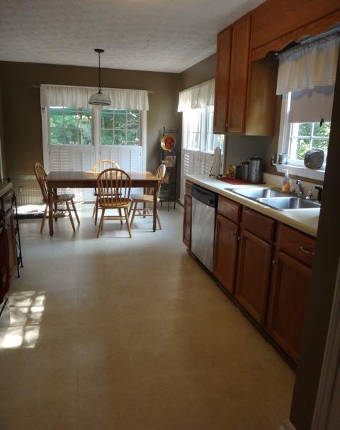 249 Maplelake Dr, Acworth, GA 30101 photo 6