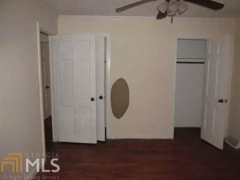 804 Warren Dr, Forest Park, GA 30297 photo 6