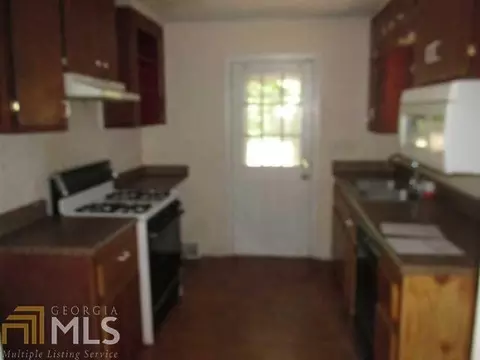 804 Warren Dr, Forest Park, GA 30297 photo 5