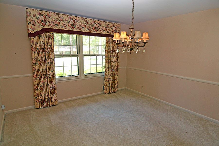 3297 Embry Hills Dr, Chamblee, GA 30341 photo 4