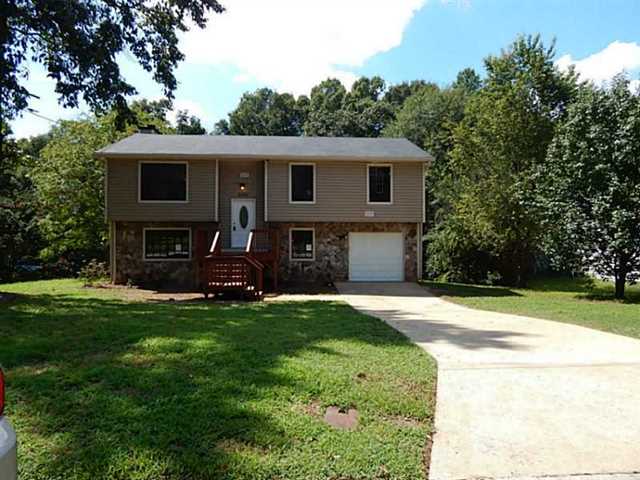 4941 Windmill Ln, Ellenwood, GA 30294 photo 1