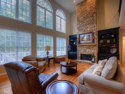 835 River Cliff Ct, Suwanee, GA 30024 photo 6