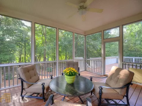 835 River Cliff Ct, Suwanee, GA 30024 photo 10