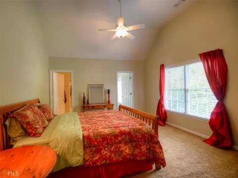 835 River Cliff Ct, Suwanee, GA 30024 photo 14