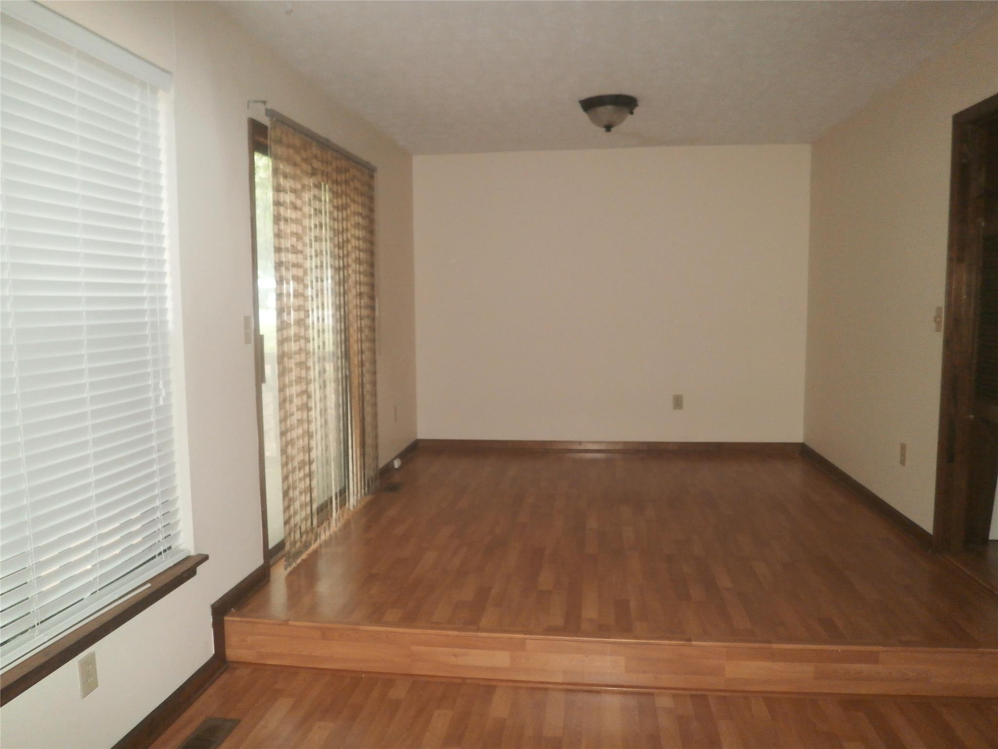 6809 Ivy Log Dr, Austell, GA 30168 photo 3