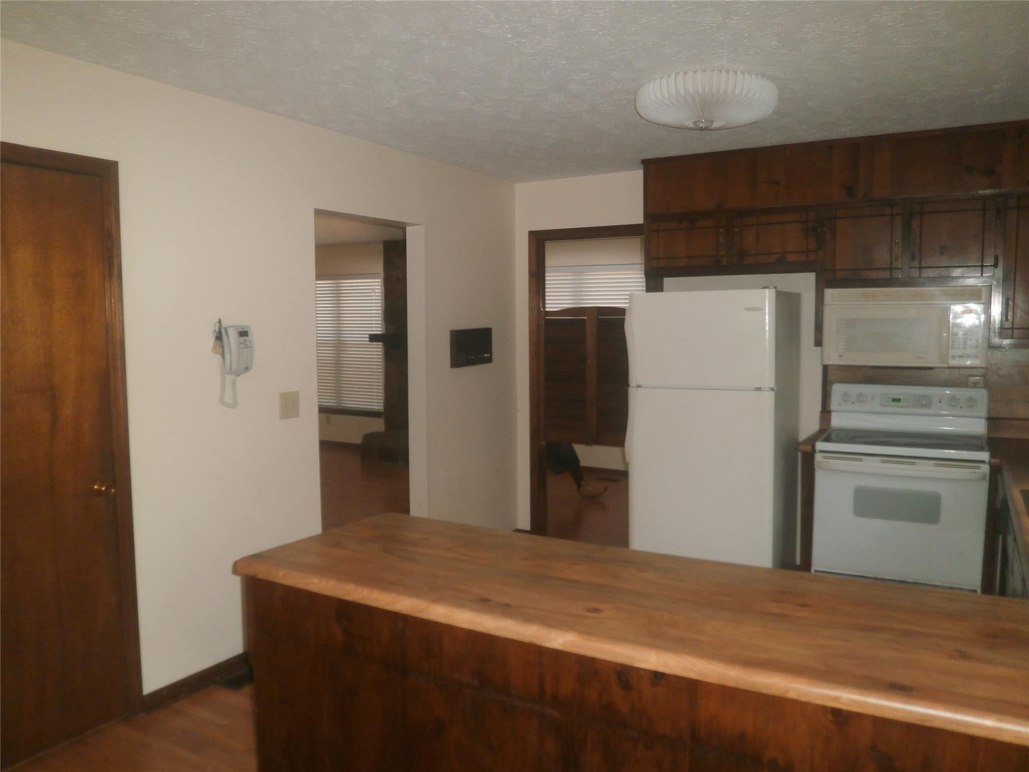 6809 Ivy Log Dr, Austell, GA 30168 photo 2