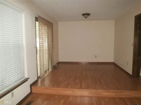6809 Ivy Log Dr, Austell, GA 30168 photo 3