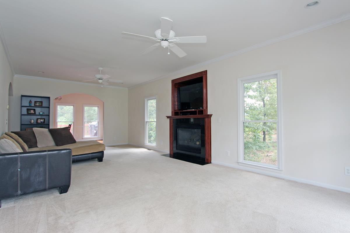12 Bucky St, Euharlee, GA 30145 photo 4