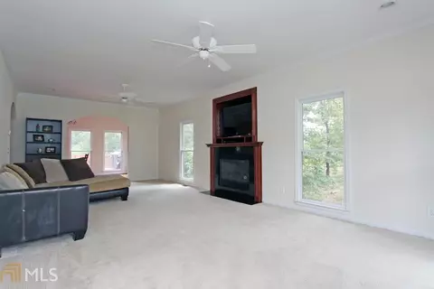 12 Bucky St, Euharlee, GA 30145 photo 4
