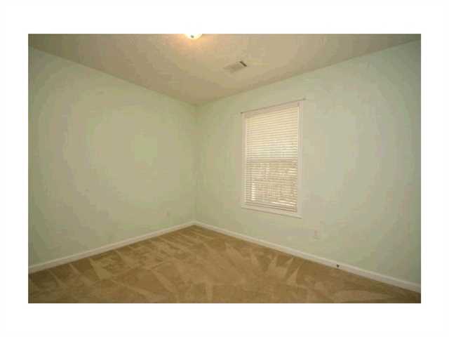1278 Walnut Dr, Winder, GA 30680 photo 5
