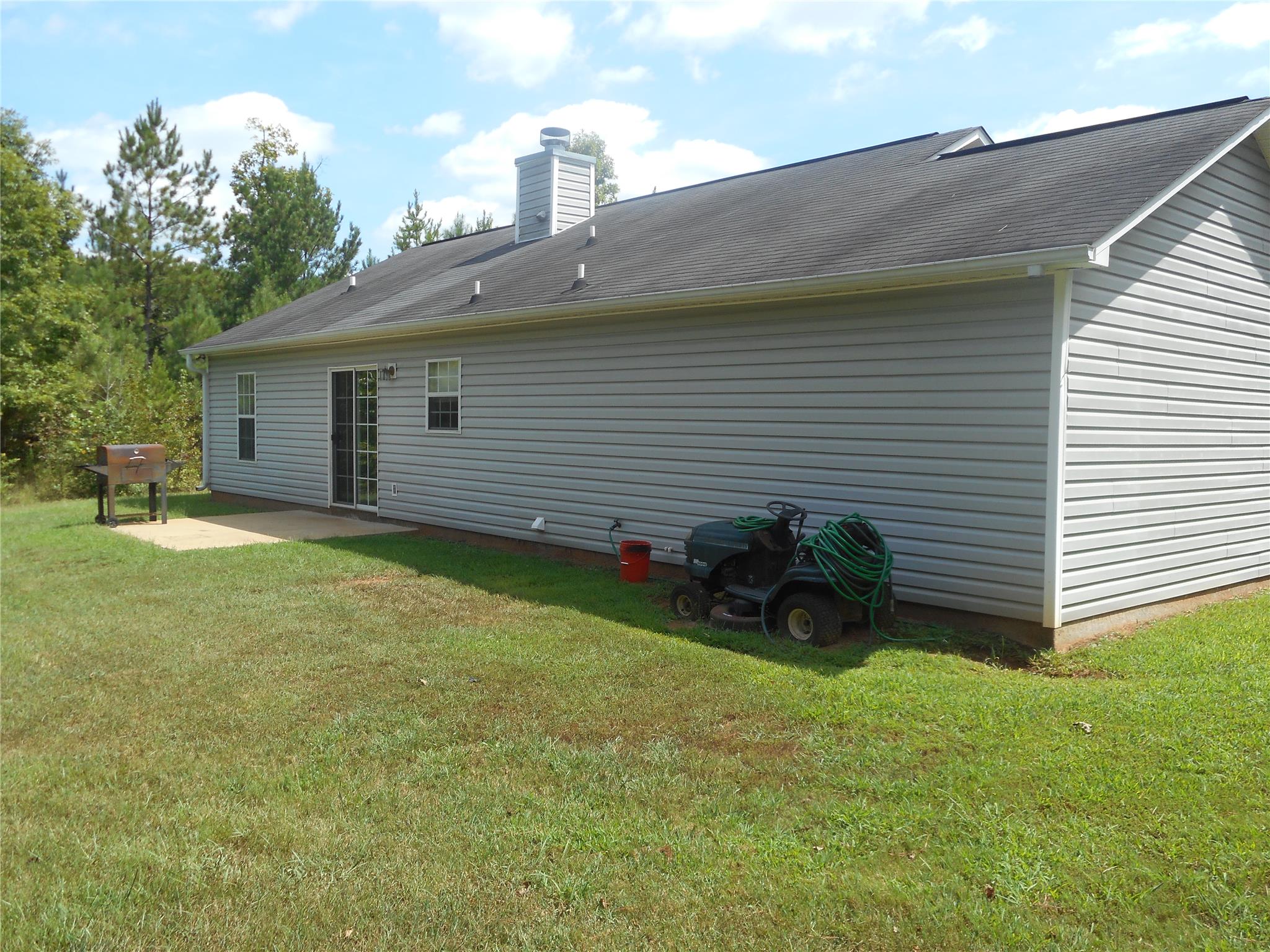 112 Hampton Grn, Lagrange, GA 30240 photo 16