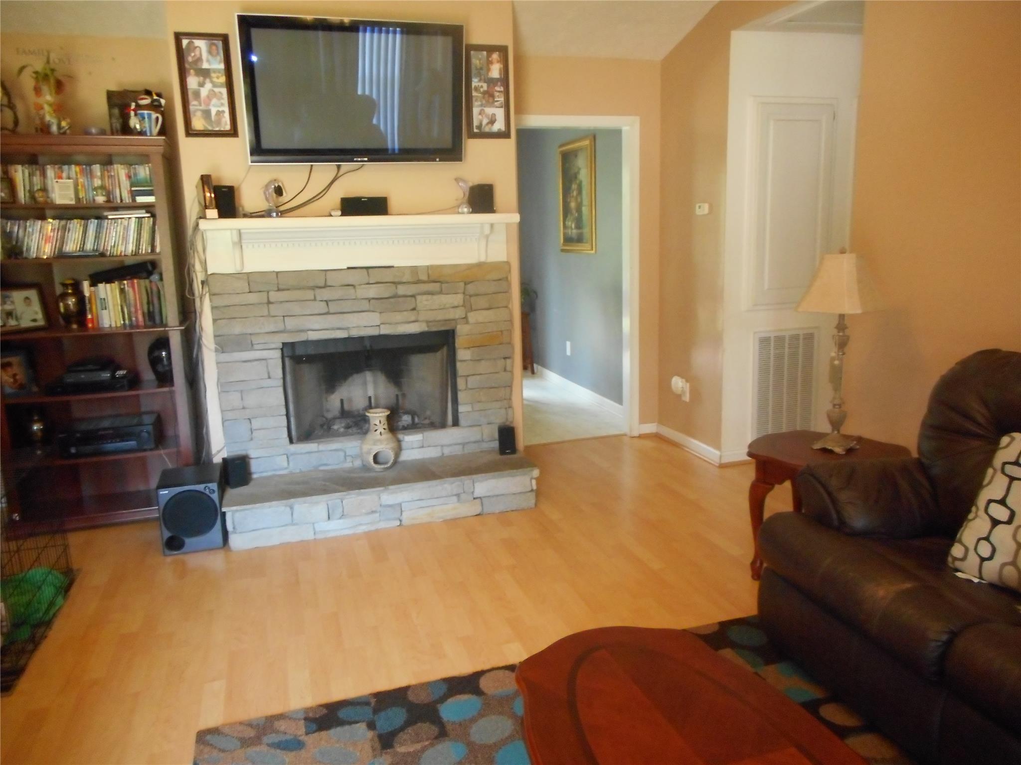 112 Hampton Grn, Lagrange, GA 30240 photo 5