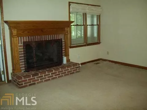 2887 Cascade Dr, Gainesville, GA 30504 photo 3