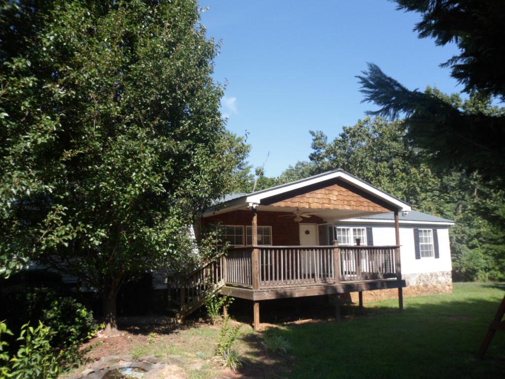 399 Barefoot Rd, Lula, GA 30554 photo 1