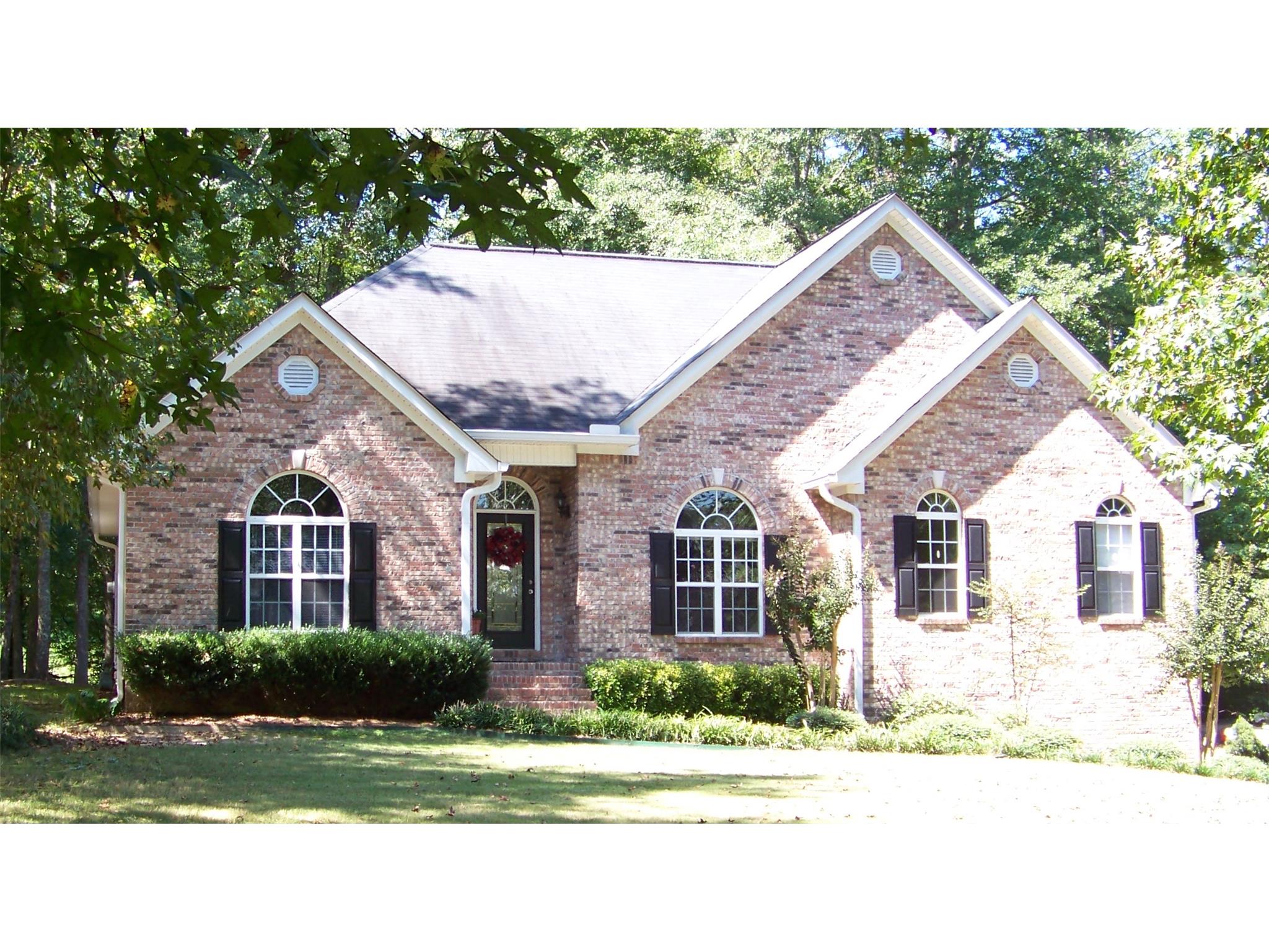 110 Millwood Dr, Commerce, GA 30529 photo 1
