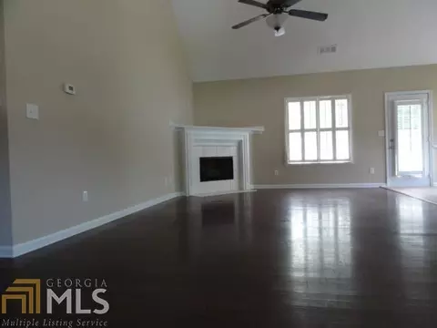575 Pebble Blvd, Covington, GA 30016 photo 4