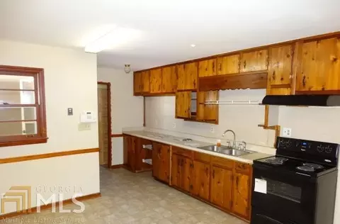 1700 Mural Dr, Morrow, GA 30260 photo 3