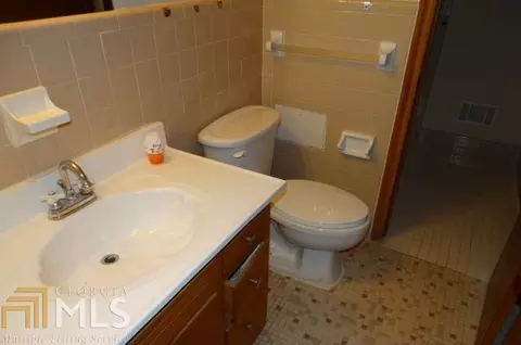1700 Mural Dr, Morrow, GA 30260 photo 14