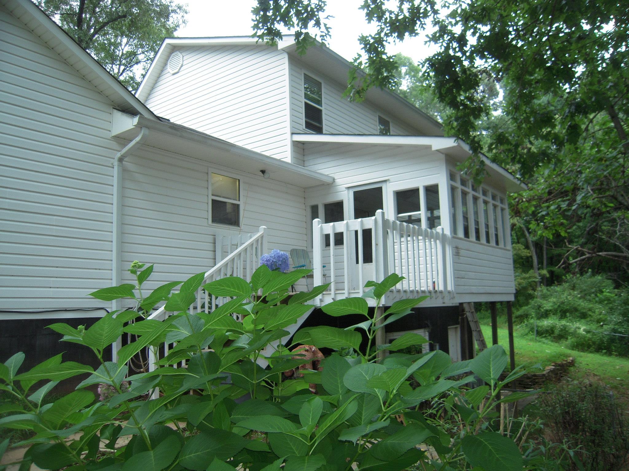 150 Maybrook Dr, Clarkesville, GA 30523 photo 4