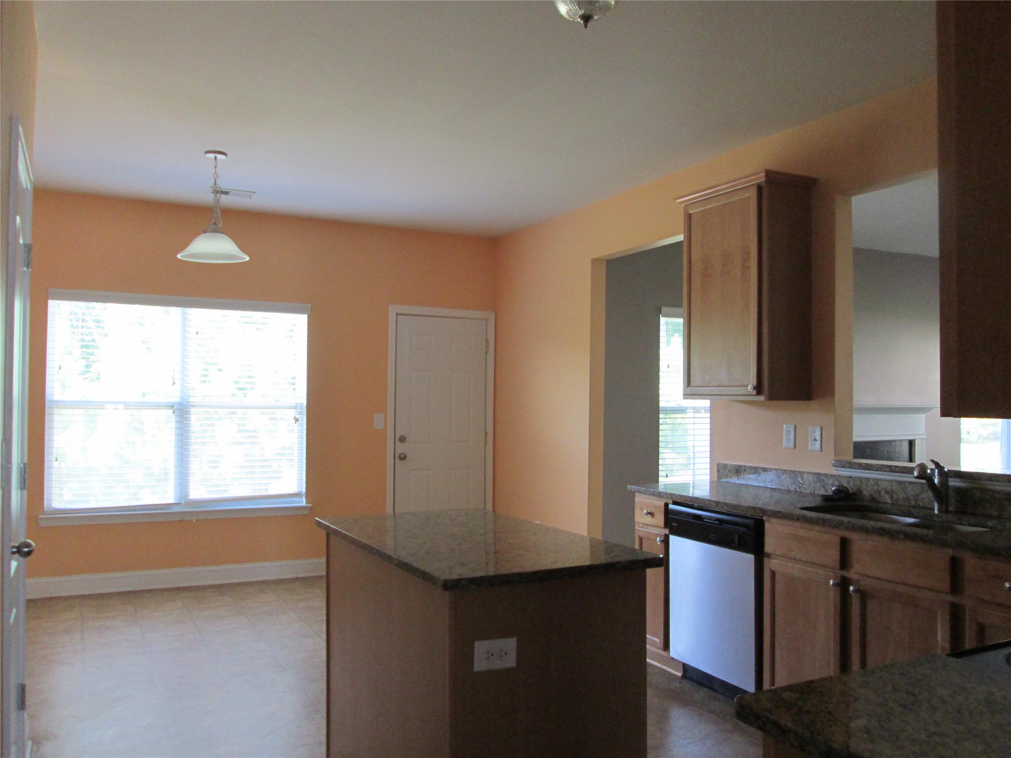 4135 Eldon Dr, Fairburn, GA 30213 photo 8