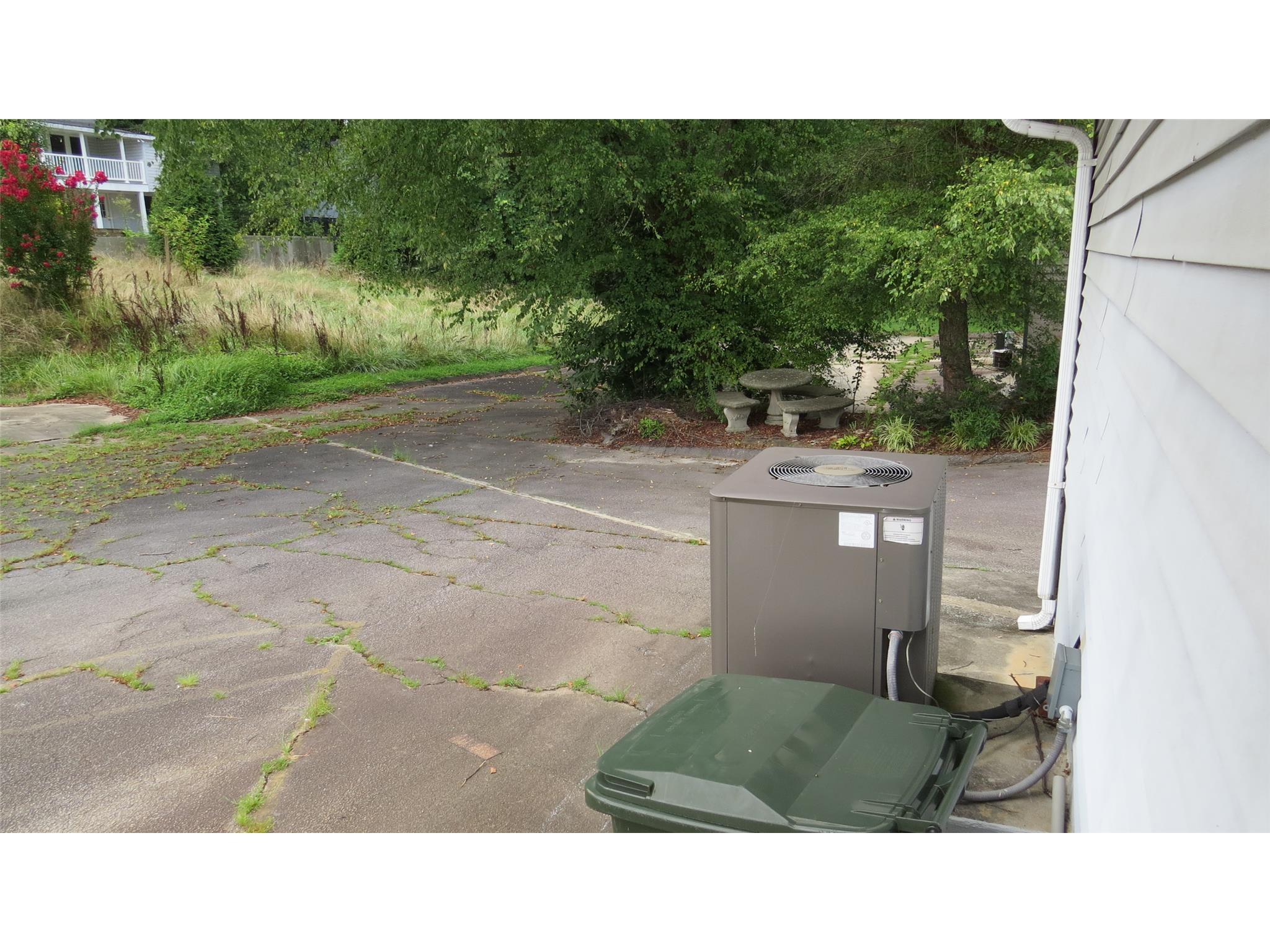 217 Savannah St W, Toccoa, GA 30577 photo 11