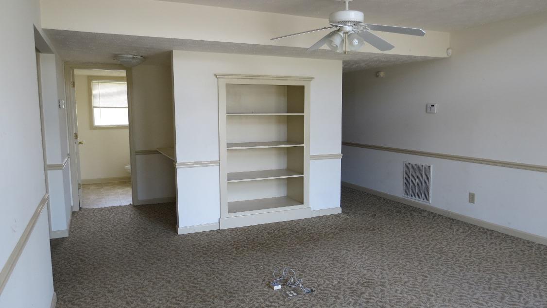 217 Savannah St W, Toccoa, GA 30577 photo 2