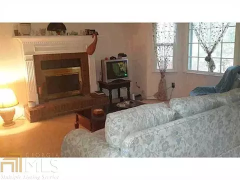 602 Farmbrook Trl NE, Kennesaw, GA 30144 photo 3