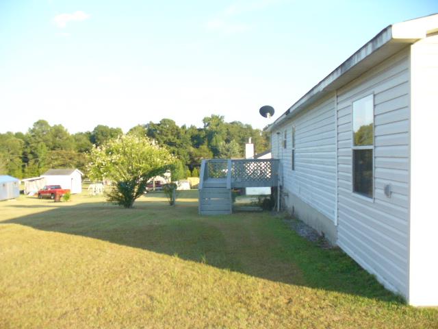 215 Cloverleaf Ln, Dublin, GA 31021 photo 3