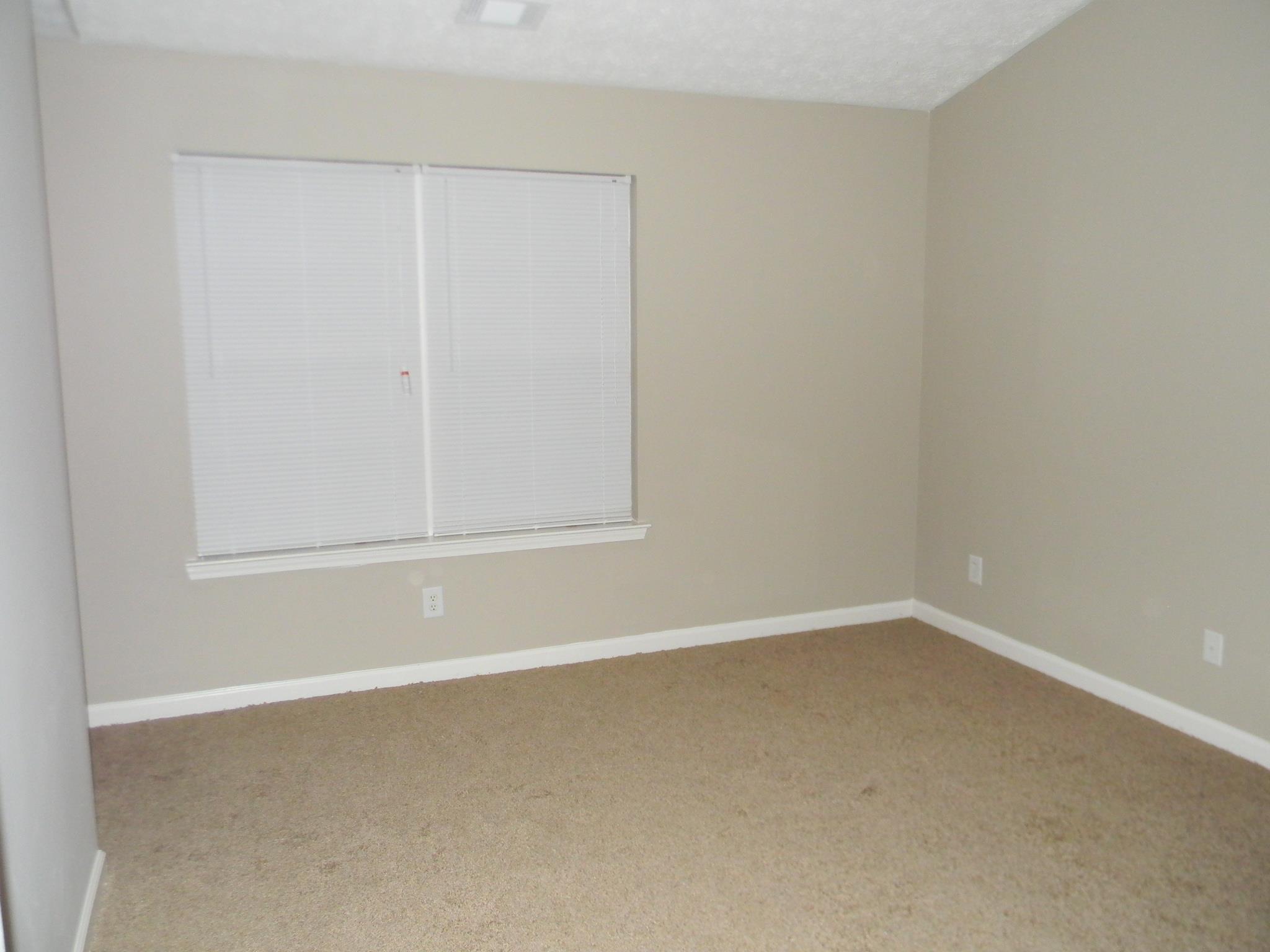1085 Lakeside Cir, Covington, GA 30016 photo 9